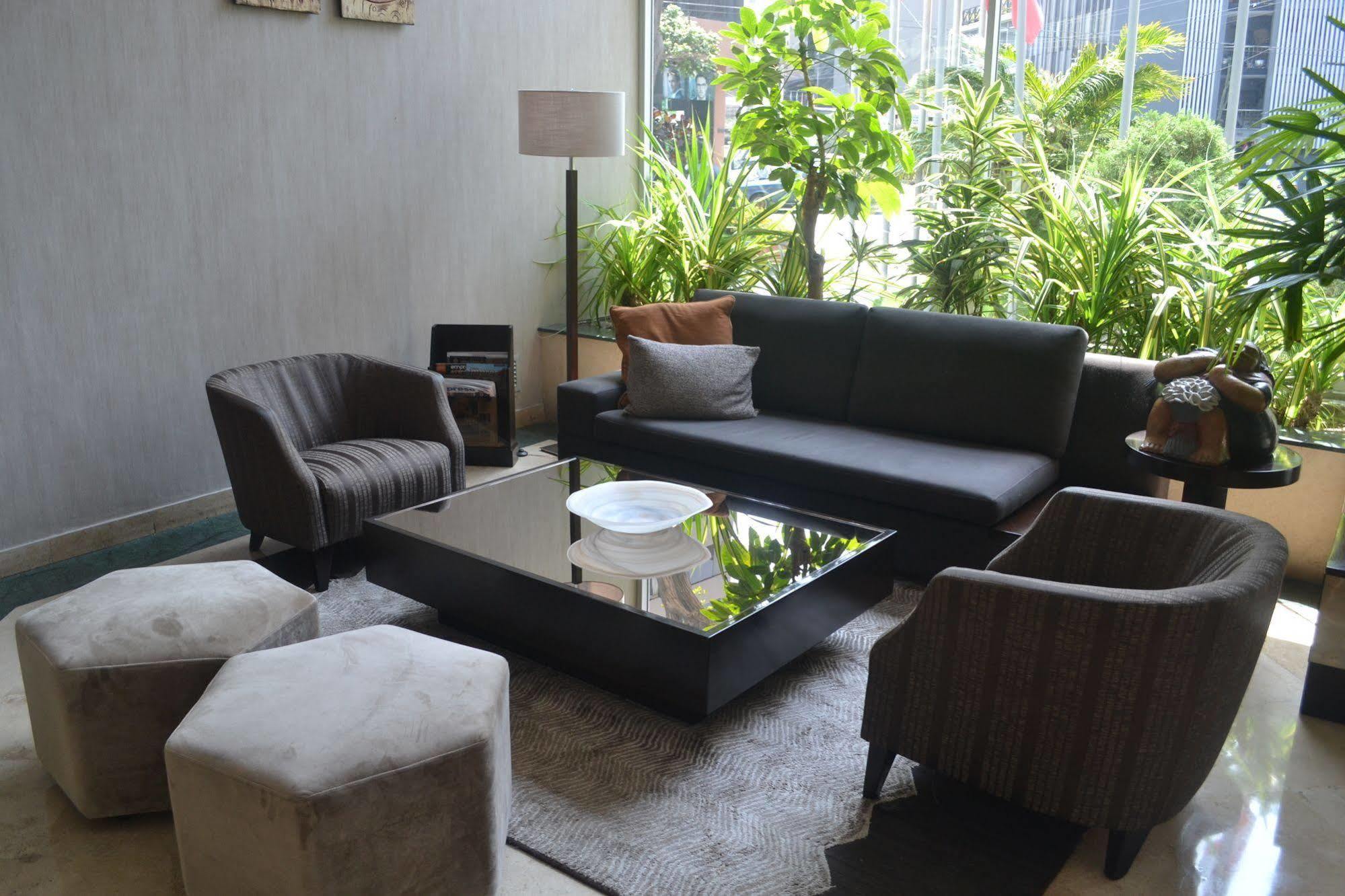 Hotel Jose Antonio Lima